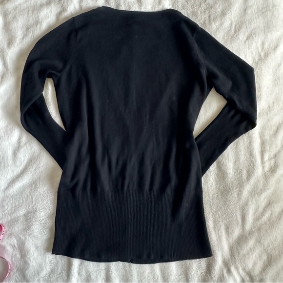 Gap V- Neck Button Down Black Cardigan Sz  XL Long Length - Picture 2 of 6